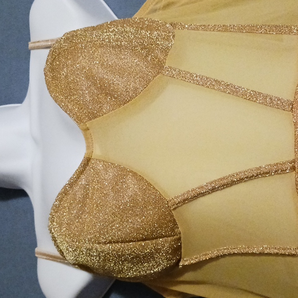 L, A golden beautiful dress for the holidays!